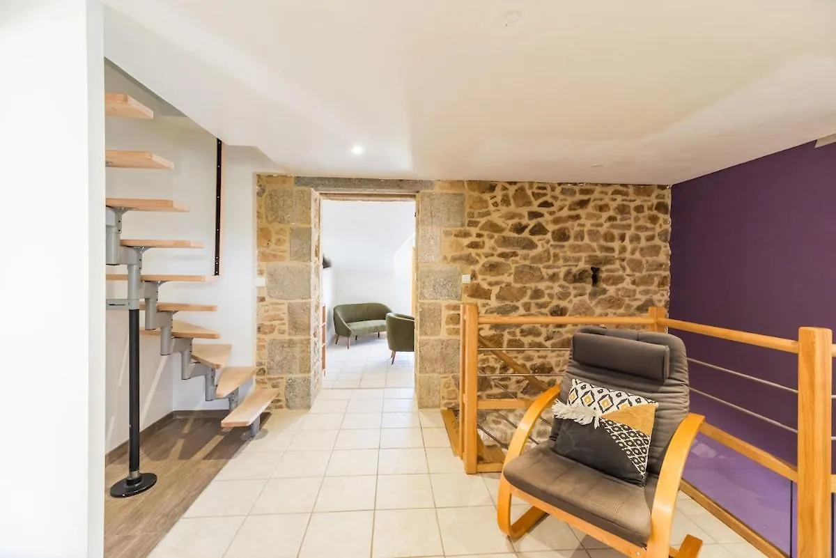 Grande Maison Familiale Avec Jardin Parking Et Jeux Saint-Carreuc Holiday home