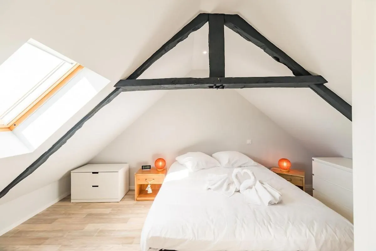 Holiday home Grande Maison Familiale Avec Jardin Parking Et Jeux Saint-Carreuc