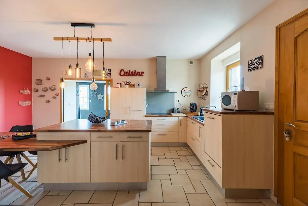 Grande Maison Familiale Avec Jardin Parking Et Jeux Saint-Carreuc Holiday home
