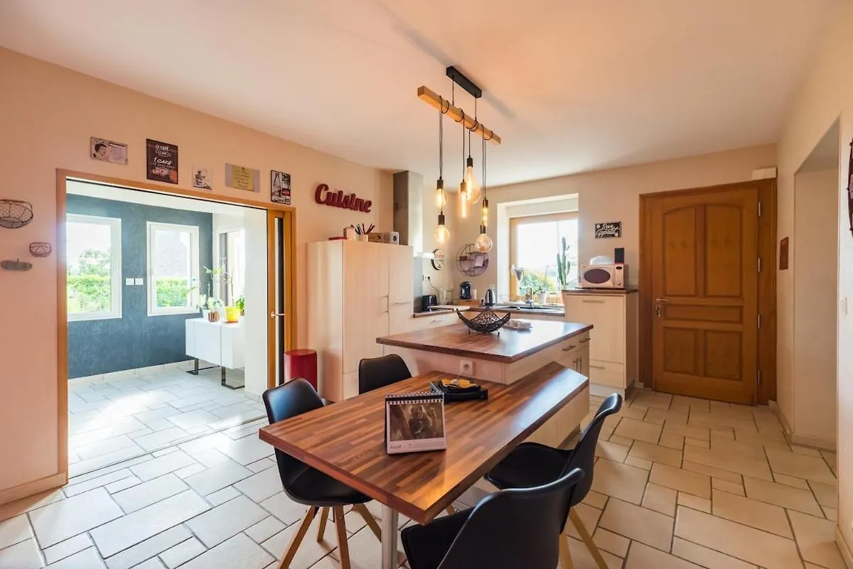 Grande Maison Familiale Avec Jardin Parking Et Jeux Saint-Carreuc