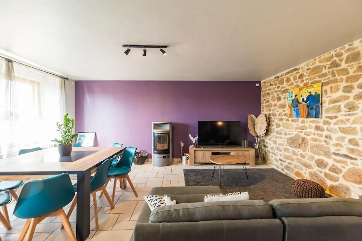 Holiday home Grande Maison Familiale Avec Jardin Parking Et Jeux Saint-Carreuc
